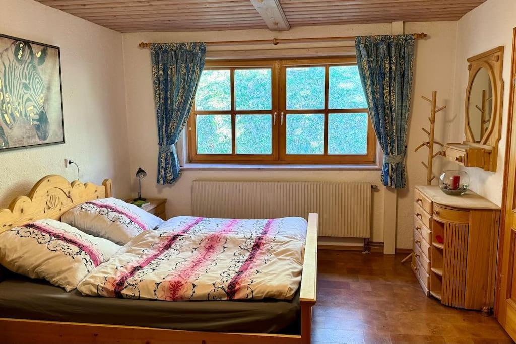 Romantisches Alpenchalet - Mit Sauna Und Kamin - Ruhig Und Zentral Bad Tölz Zewnętrze zdjęcie